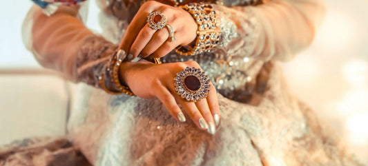 Cocktail Rings Fingered Top Trend!
